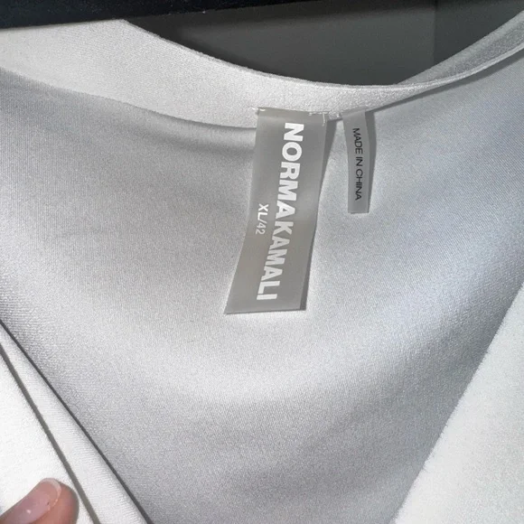 Norma Kamali Cream Sleeveless Drape Top - Picture 2 of 3